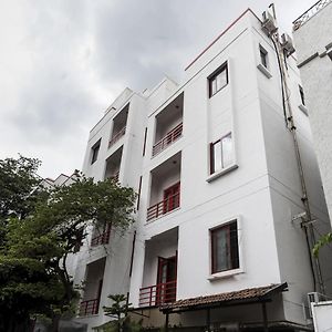 Oyo 4606 Hotel Maple Green Suites